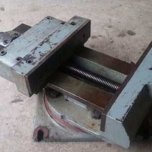 16 in.wide Vise, Heavy-duty, Shaper or Milling, 360°rotate. Great Condition!